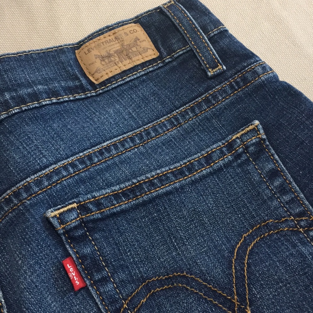 Levi’s Relaxed Bootcut 550 Jeans